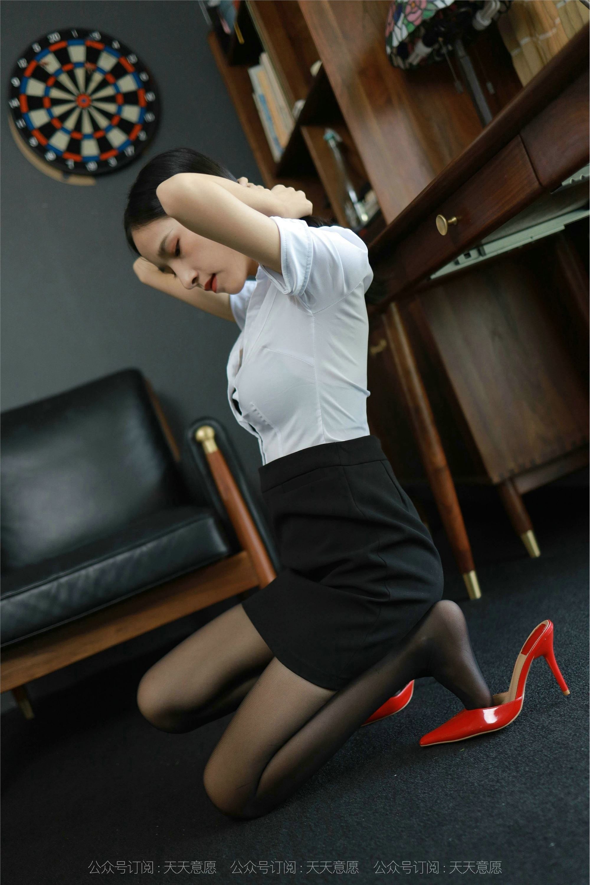 IESS异思趣向  2021.09.15 丝享家919：美子《红色高跟鞋》